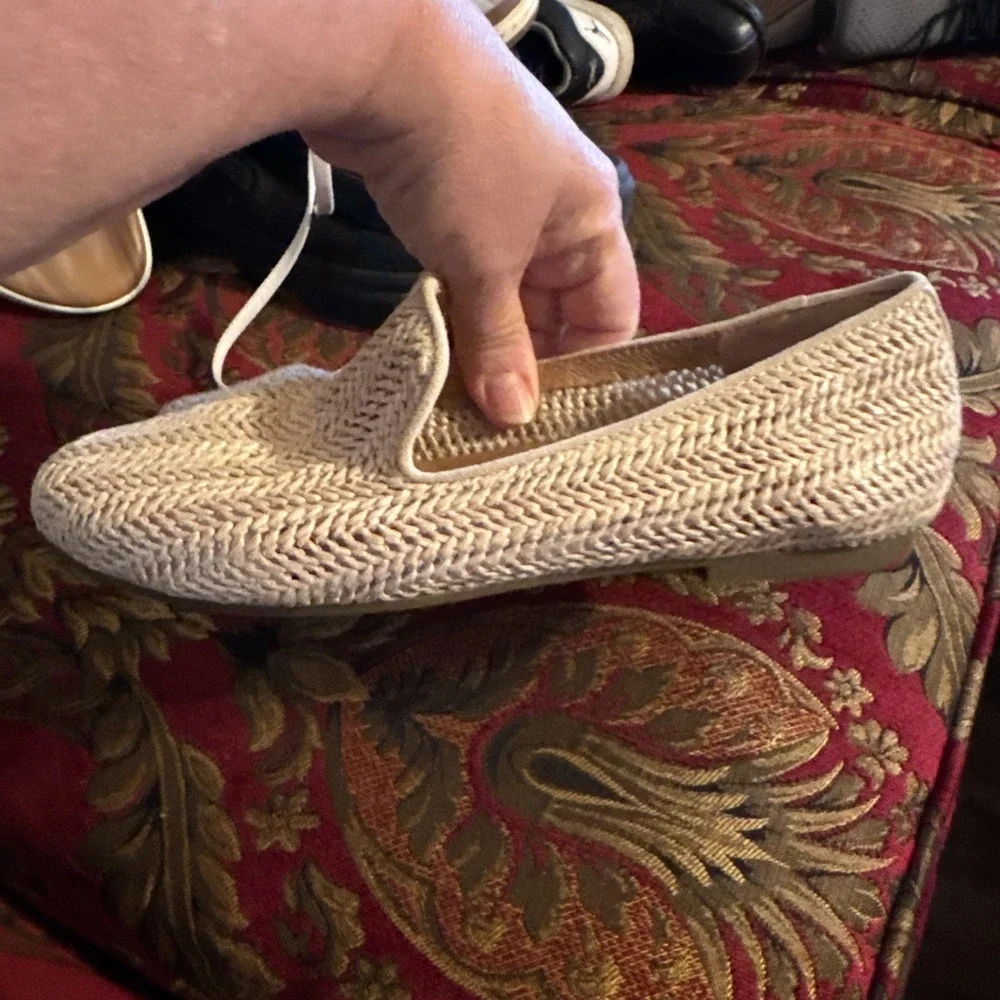 GENTLE SOULS Kenneth Cole Leather Woven Natural Beige Size 6 Women's